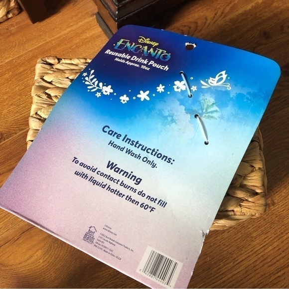 Disney's Encanto: 2pk Reusable Drink Pouch (10oz) - Picture 2 of 2